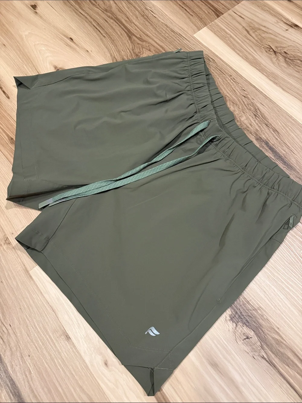 5inch Fabletics Men's Athletic Shorts Olive Green - Picture 2 of 5